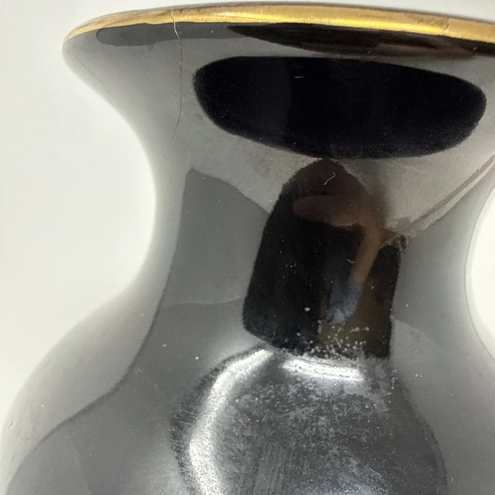 N/A overall vases